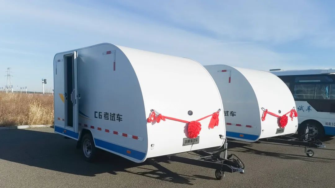 交车！rb88随行版考试车批量交付吉林省白城市公安局交管部门