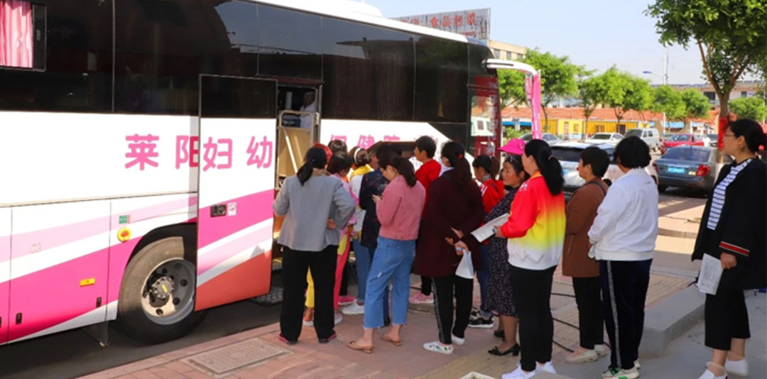 rb88随行版“两癌”筛查车来了，为女性撑起健康“保护伞”！