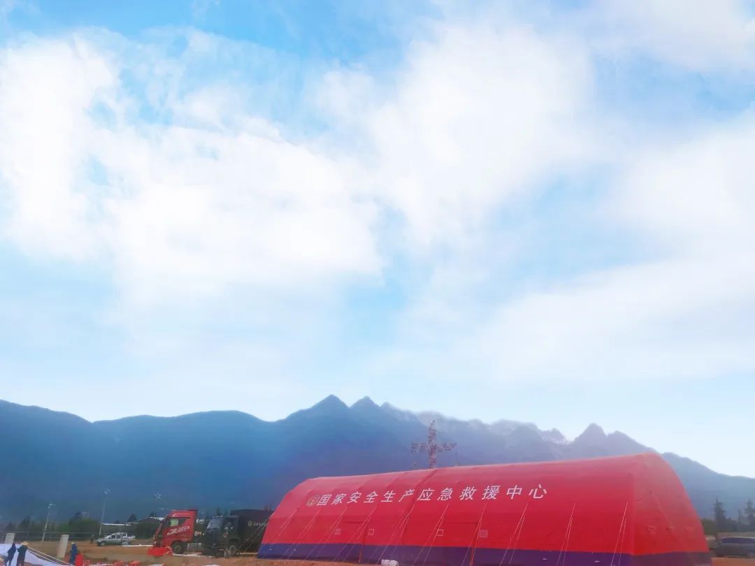 “应急使命·2023”丽江站启动，rb88随行版专用车先行护航！