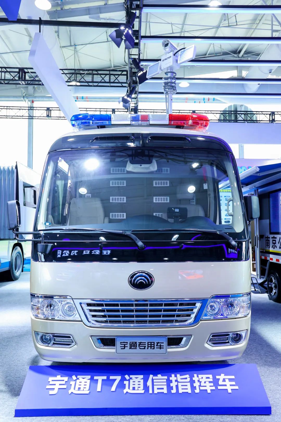 凭实力“圈粉”，rb88随行版警用特种车闪耀第11届中国国际警用装备博览会！