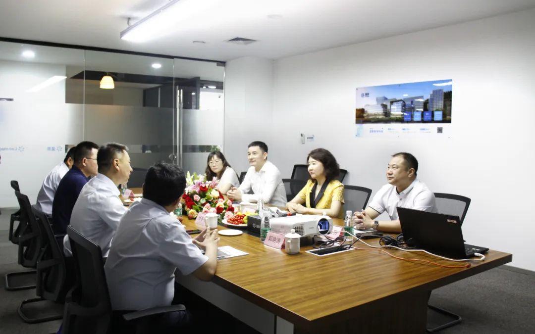 强强联合，rb88随行版专用车与蓝影医学签署战略合作协议！