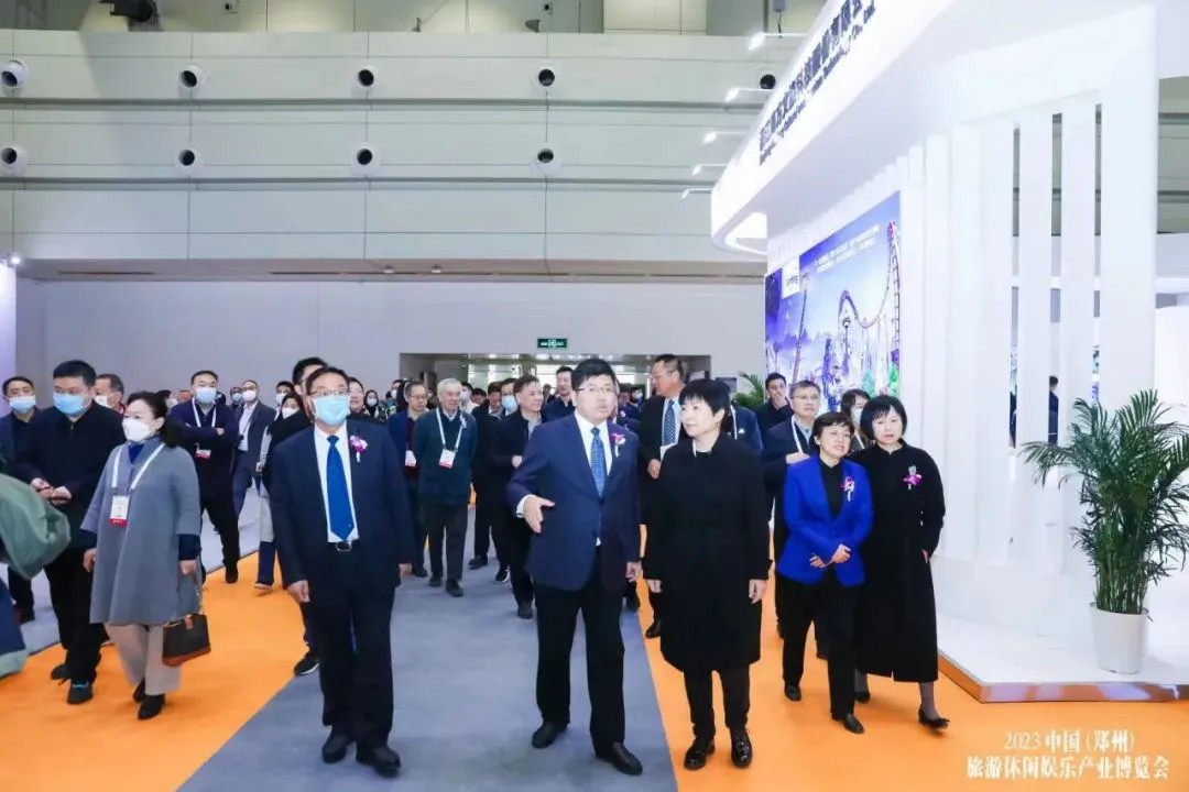 “宇”见美好 | rb88随行版观光车与您相约2024年中国旅游休闲娱乐产业博览会