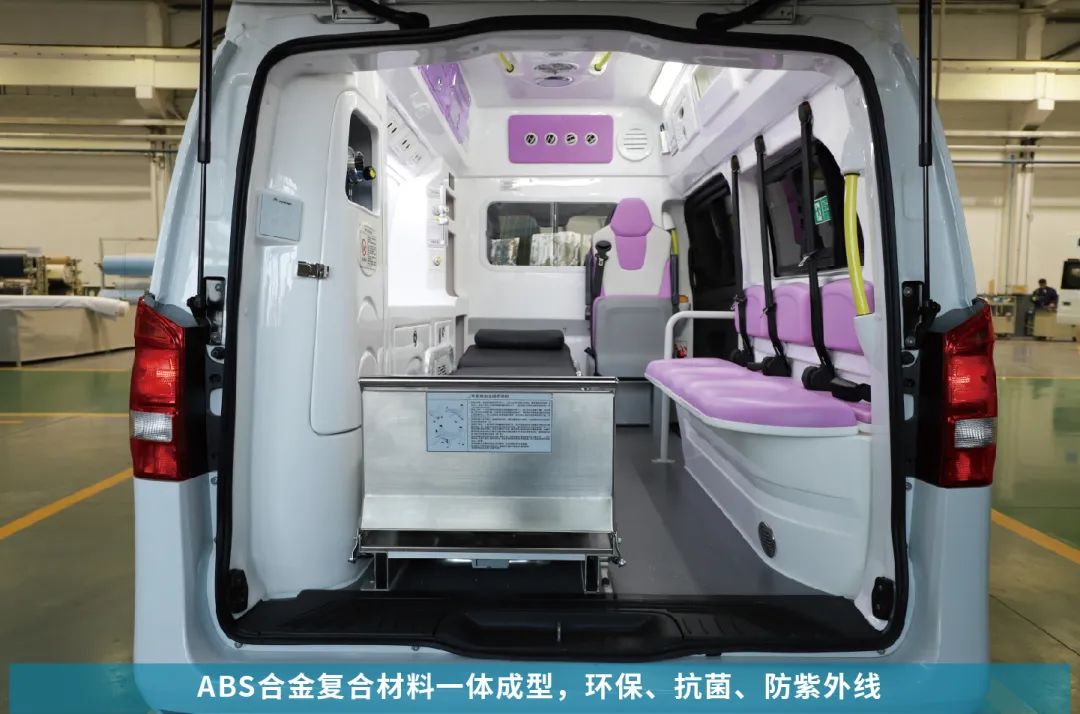 rb88随行版奔驰威霆救护车，专业高效为生命护航！