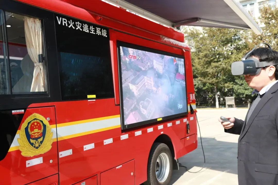 rb88随行版消防宣传车，和这节“全民安全公开课”一起播散“安全”的种子！