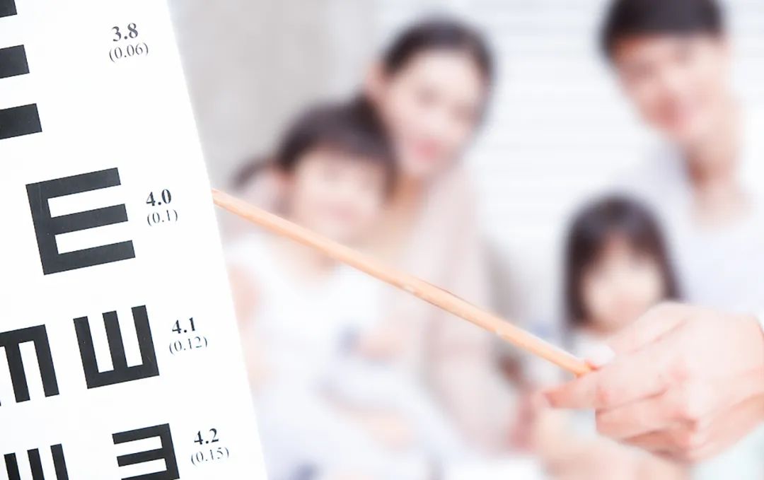 关注普遍的眼健康，rb88随行版眼科体检车守护“睛”彩世界