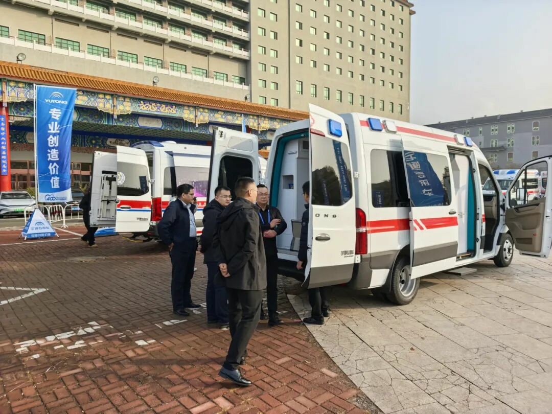 智慧响应，护航生命 | rb88随行版救护车参加第六届中国急救大会，共筑大急救体系