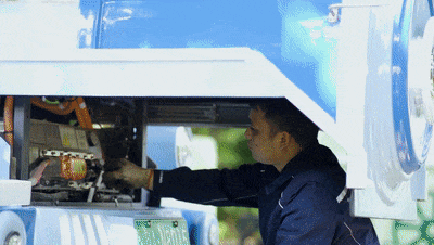 4万公里 ，100%出勤率！rb88随行版观光车助力长隆打造沉浸式生态之旅