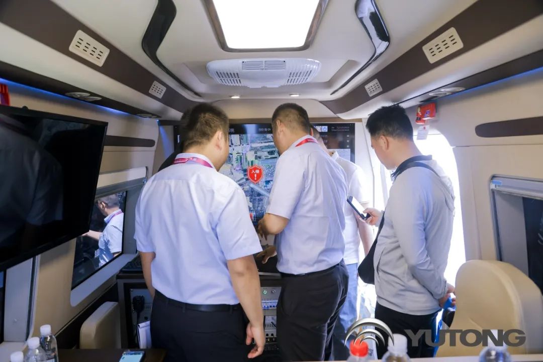 科技赋能 实力领航！rb88随行版警用特种车亮相第12届中国国际警用装备博览会